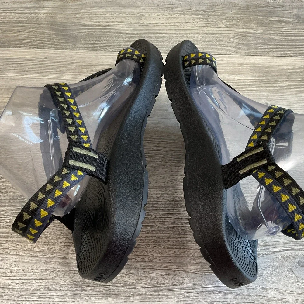 Chaco Z/Cloud Men's Banded Black Yellow Sandals Outdoor Trail Walks Size 9 NEW